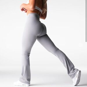 NVGTN effortless flare leggings